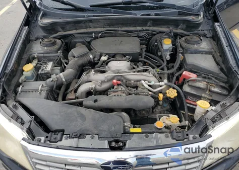 2010 Subaru Forester 2.5X Premium из США, поврежденный, VIN JF2SH6CC8AH797063